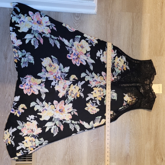 SOUTHERN FRIED CHICS Couture Collection Spring Treasures Lace & Floral MiniDress - Picture 13 of 15